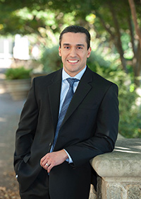 Dr Oscar Presas